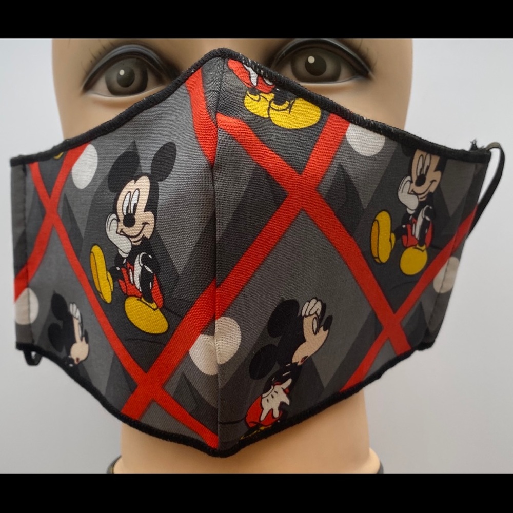 NWOT Disney Mickey Mouse face mask